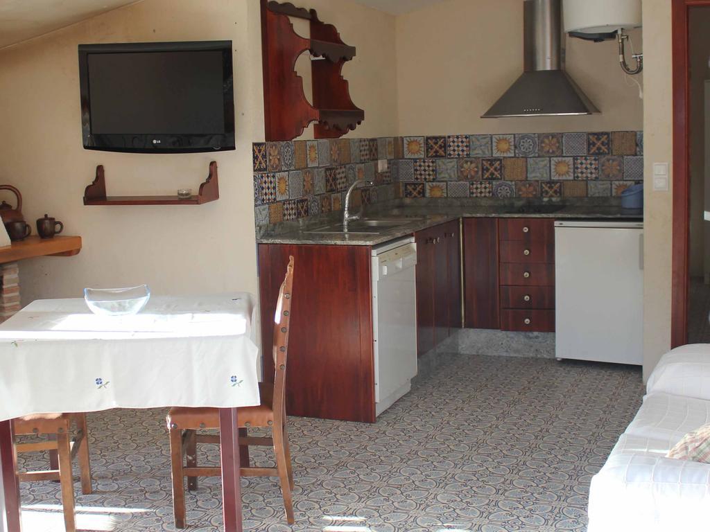 Agroturismo La Artezuela เลอตูร์ ห้อง รูปภาพ